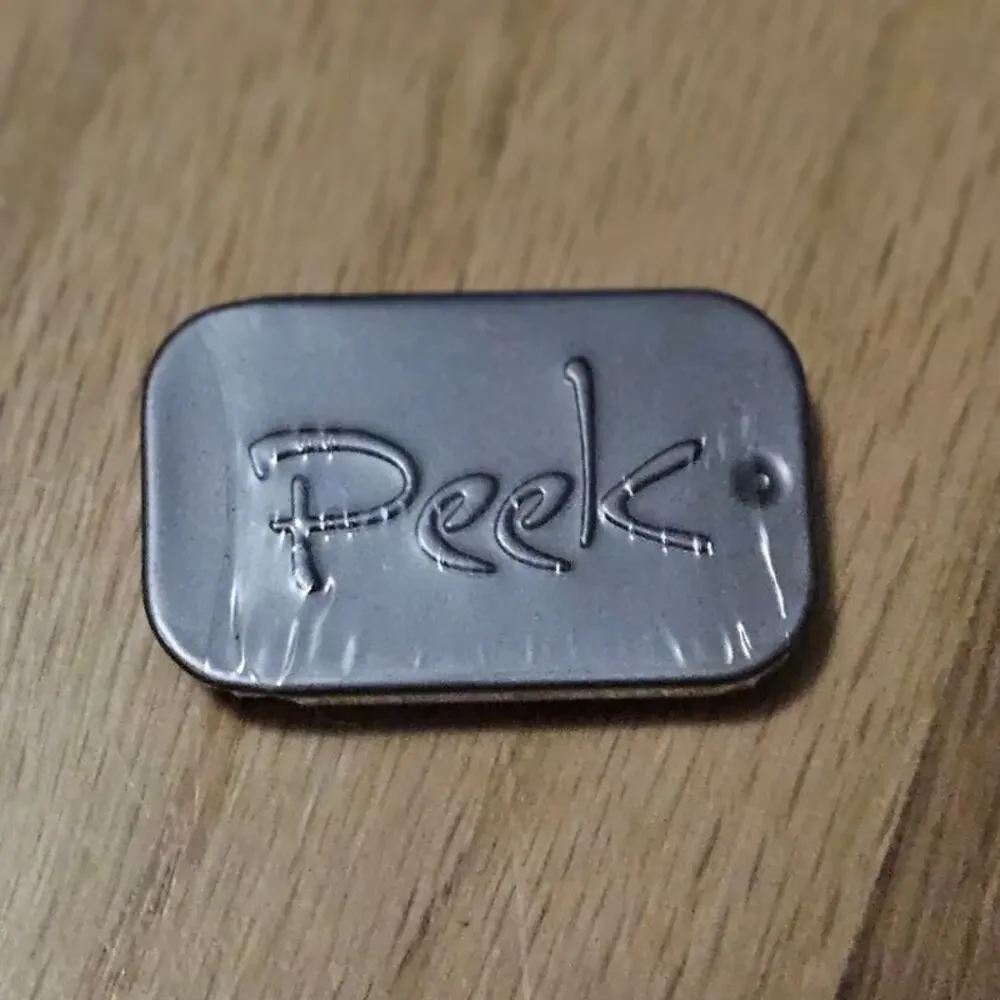 Peek Nom Nom Natural Plumping Balm ~ Size 2G